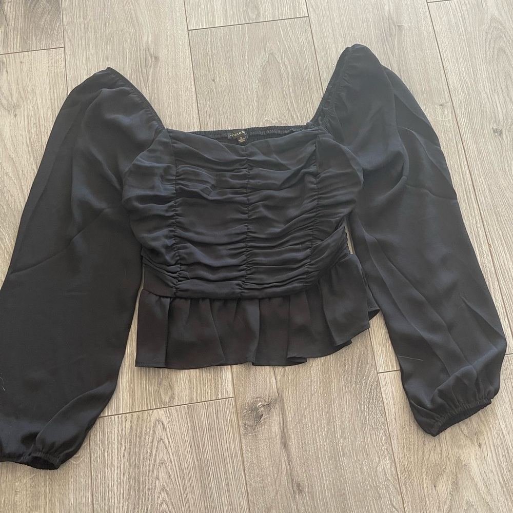 Black crop top
